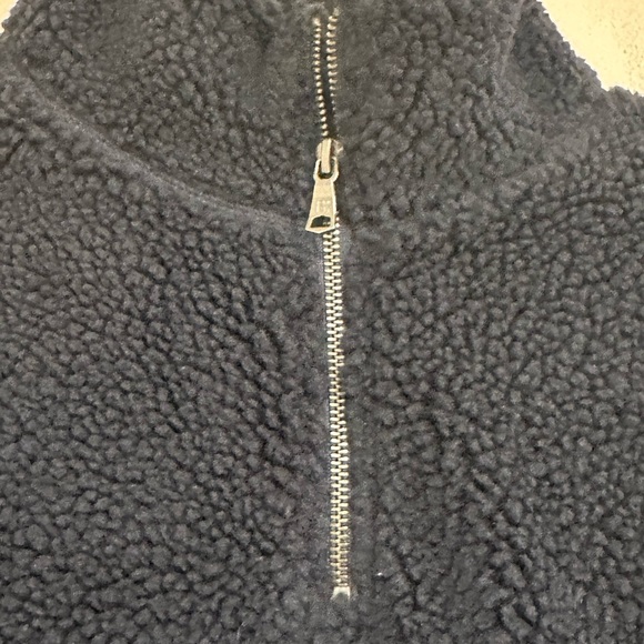 Men’s banana republic navy blue Sherpa half zip pullover. Size small. NWT. - Picture 4 of 6